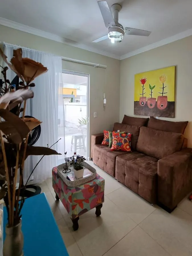 Apartamentos próximo à praia Bombinhas